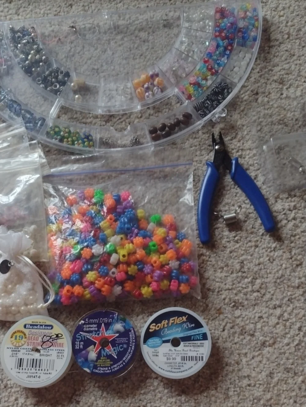 Beading and Jewelry Craft Kit - Assorted Colors